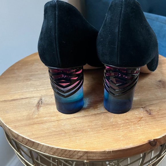 Nicholas Kirkwood Black Heels with Blue and Pink Details - Picture 3 of 8